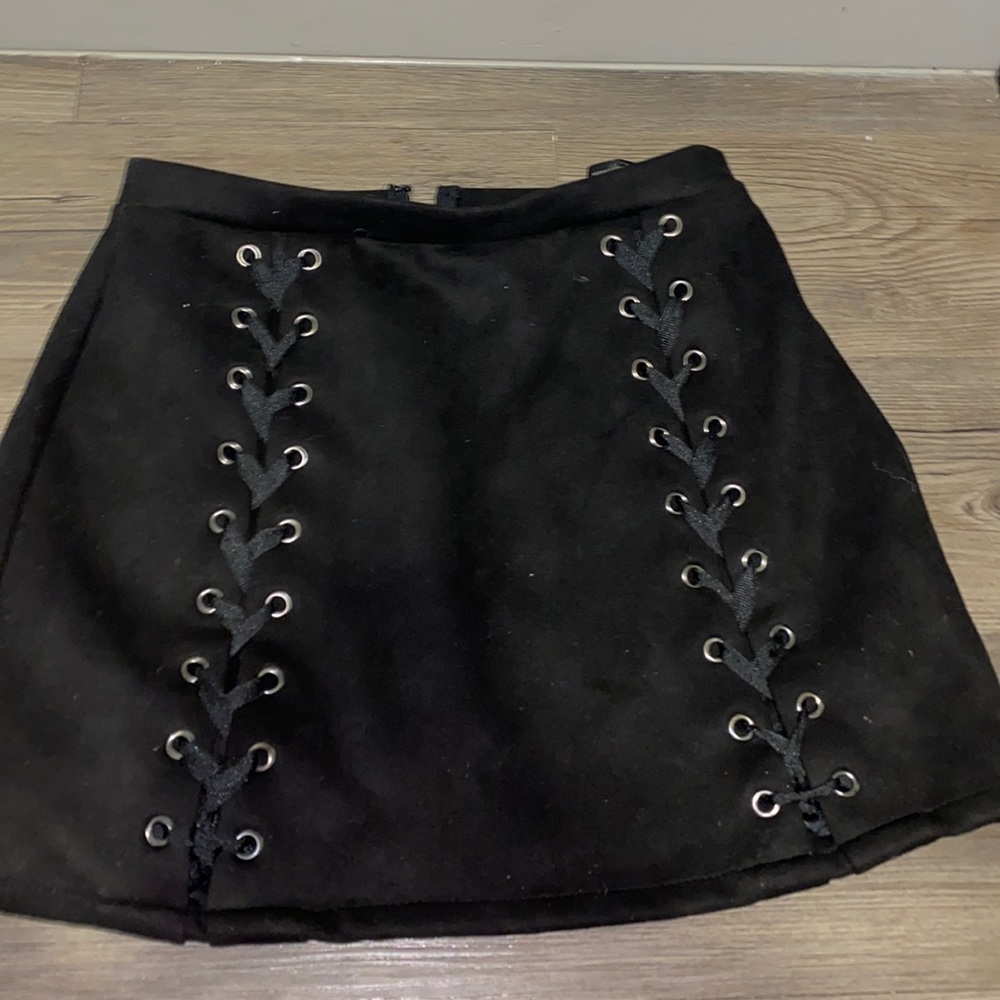 Suede Boutique skirt in amazing condition!